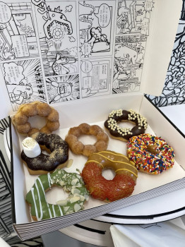 2d restaurant - Mochi Donuts and Fried Chicken