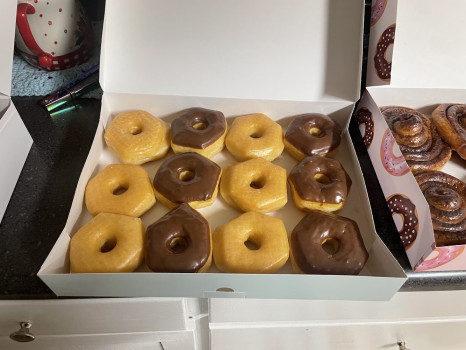A M Donuts & Coffee