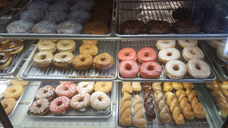 Alvernon Donut Shop