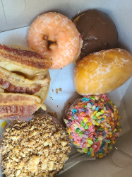 AM Donut & Yogurt