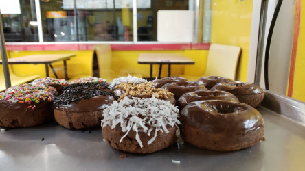 AMA Donuts