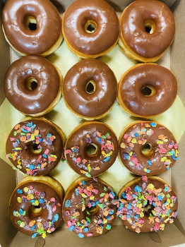 Amigos Donuts