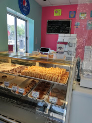 Anne's Donuts and Bakery