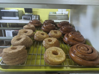 Armona Donuts
