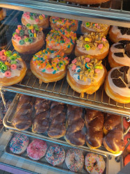 Baker's Dozen Donuts - Riverside