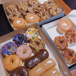 Bakers Donuts