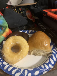 Bea's Donuts