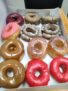 Benjamin Donuts & Bakery