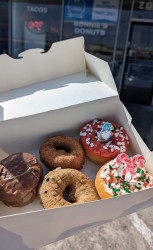 Bonnie's Donuts
