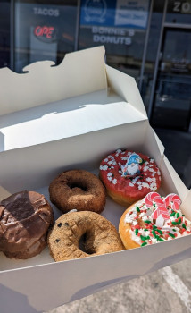 Bonnie's Donuts