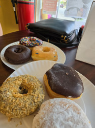 Byrd's House Of Donuts