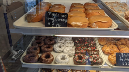 Chris' Bakery