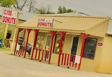 Clyde Donuts