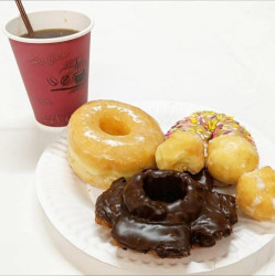 Crows Landing Donuts and Deli