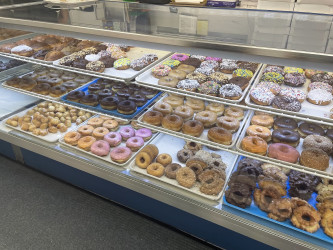 Dainty Donuts
