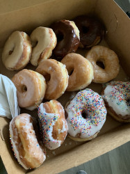 Dan-D-Donuts & Deli