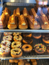 Date's Donuts