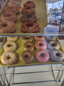 Dave's Donuts