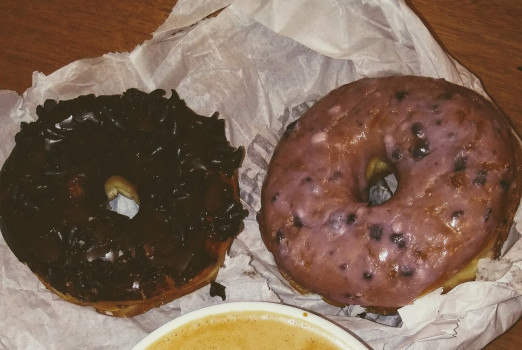 Day And Night Donuts