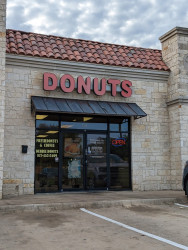 Debbie's Donuts