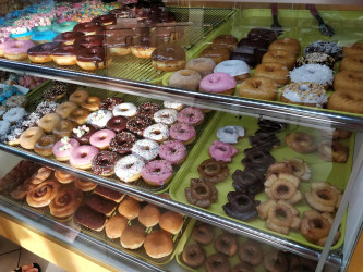 Dee Best Donuts