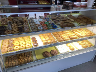 Dee's Best Donuts