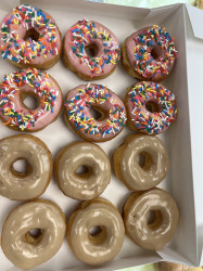 Delicious Donuts & Coffee