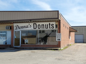 Denna Donuts