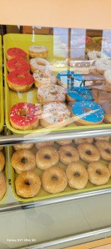 Denna's Donuts