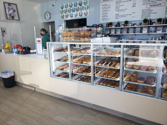 Dey's Doughnuts & Croissants