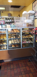 Dinuba's Donuts