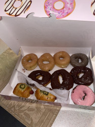 Donut & Cafe