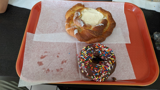 Donut-De-Lite