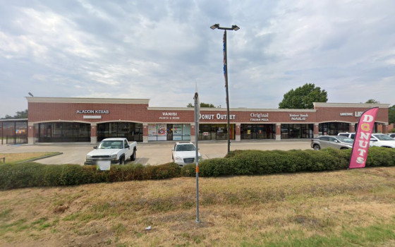 Donut outlet