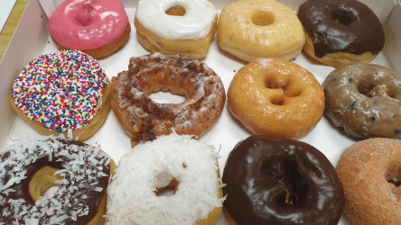 Donut Palace (Collins Donuts)