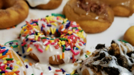 Donutz On A Stick Ice Cream and Grill