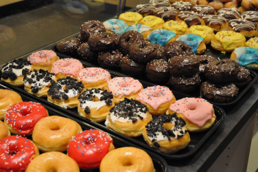 dot donuts