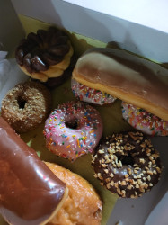 Earl's Donuts