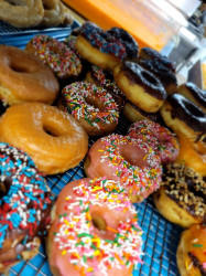 Ed's Donuts and more