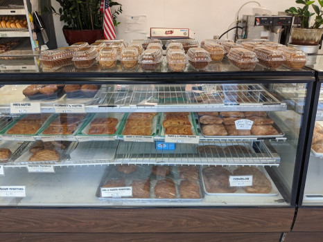 Family Bakery & Mrs. Doughnut