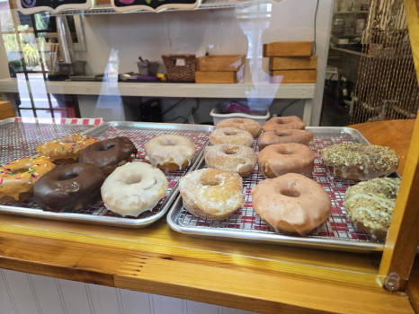 Flatfish GNV (Doughnuts and Bakery)