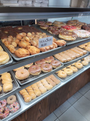 Foster's Family Donuts