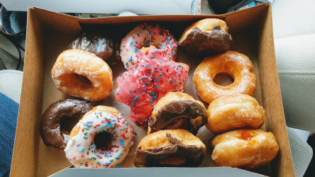 Fox's Donut Den
