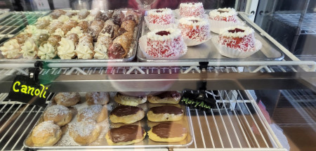 Friendly Bake Shop