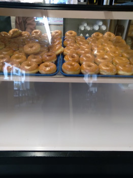 Gil's Donut Place