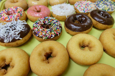 Golden Donuts & Breakfast