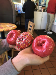 Golden Donuts Place