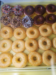 Happy Donuts & Breakfast