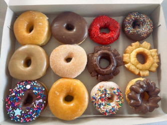 Happy Donuts De Anza