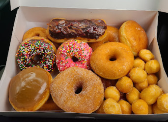 Helen's Donuts & Ice Cream